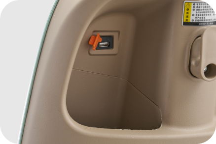 Front compartment pocket